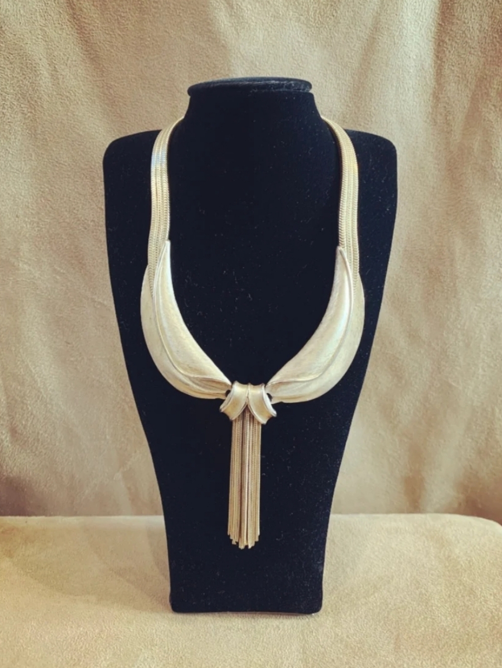Ultra Rare Vintage Trifari Statement Necklace – Matte Gold Tassel Drop